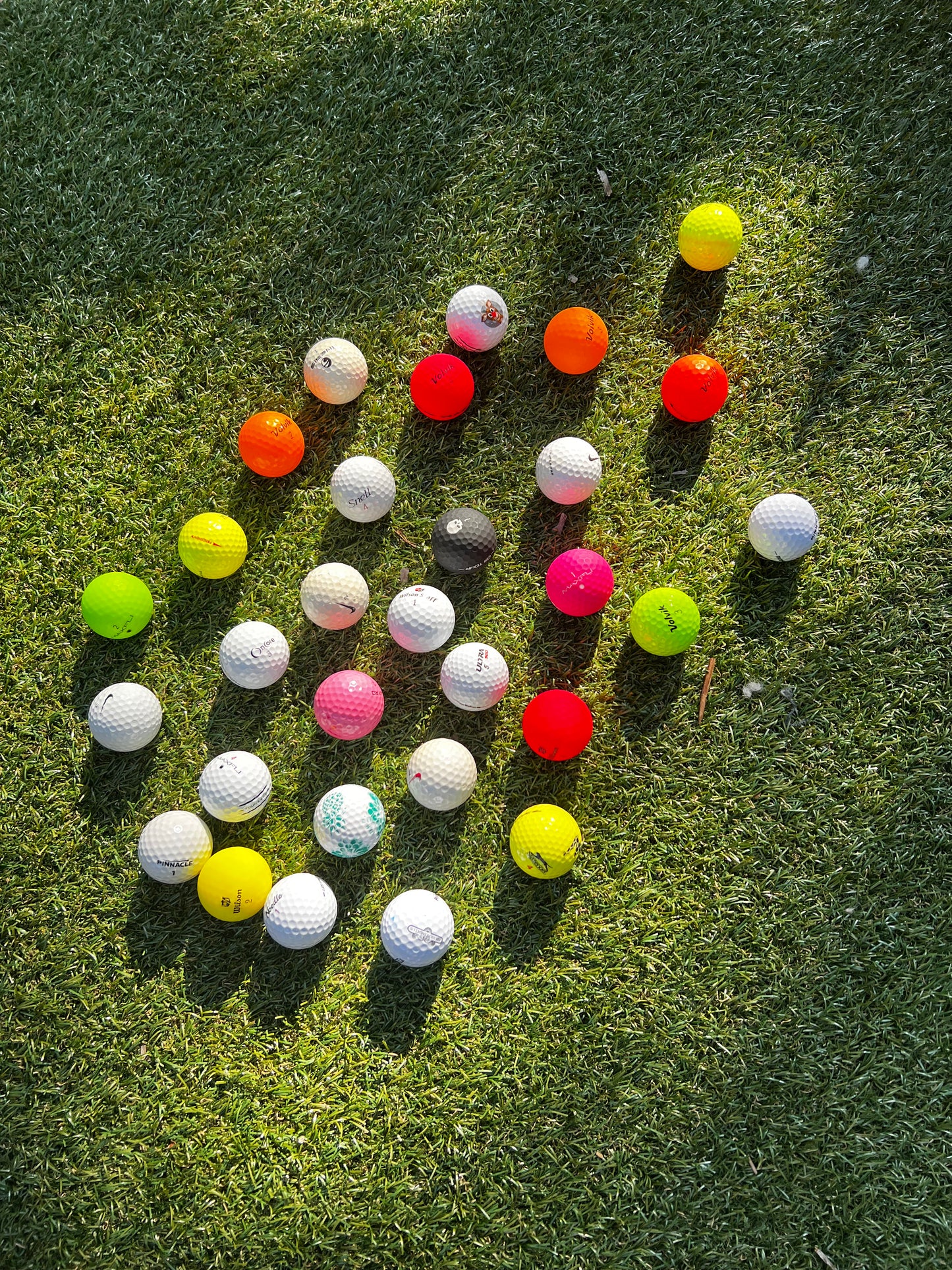 12x Random balls (Brands)